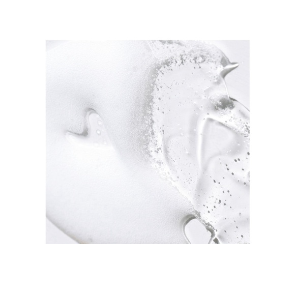 The Balance pH Balancing Gel Cleanser - Picture 3 of 3